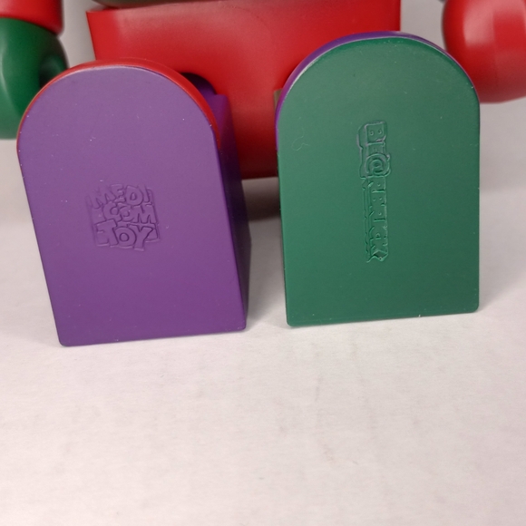 BE@RBRICK 100% & 400%  Guess Sport Logo Medicom toy bearbrick from Japan - Picture 9 of 16